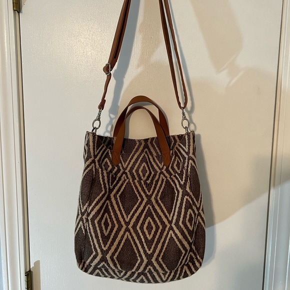 THIRTY-ONE Window Shopper Handbag with Shoulder Strap - Picture 3 of 11